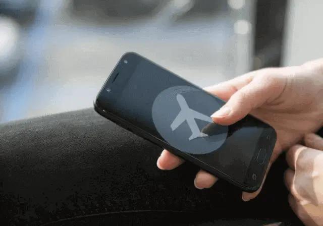 手机在飞行模式时可以接打电话吗?